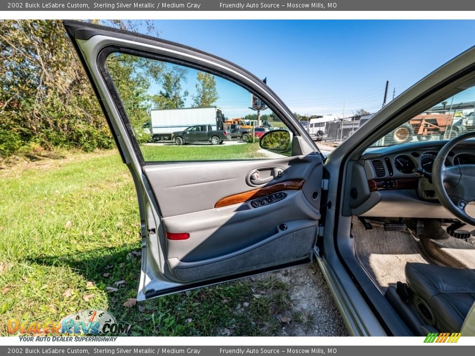 2002 Buick LeSabre Custom Sterling Silver Metallic / Medium Gray Photo #21