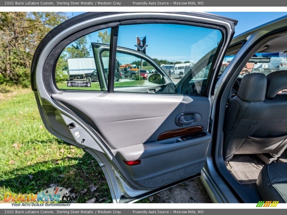 2002 Buick LeSabre Custom Sterling Silver Metallic / Medium Gray Photo #22