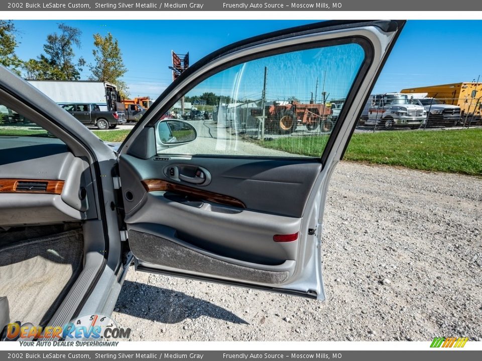 2002 Buick LeSabre Custom Sterling Silver Metallic / Medium Gray Photo #23