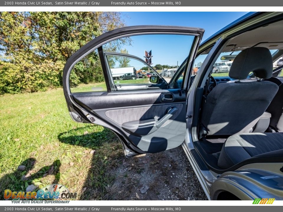 2003 Honda Civic LX Sedan Satin Silver Metallic / Gray Photo #21