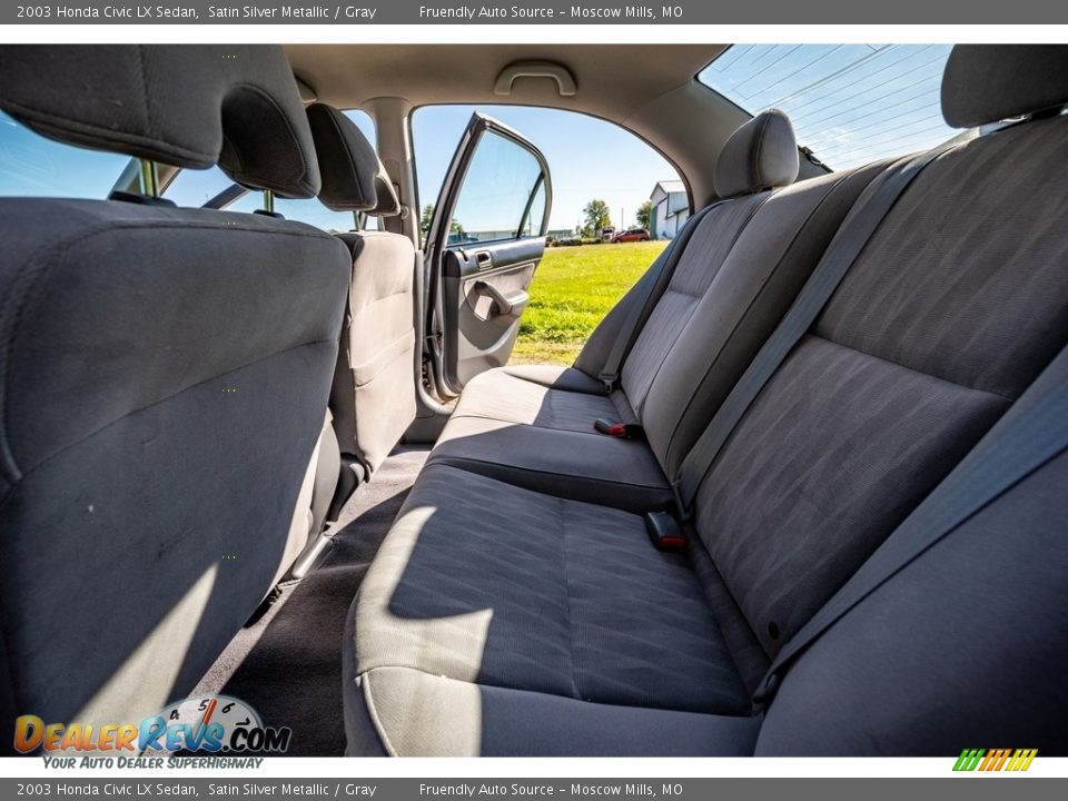 2003 Honda Civic LX Sedan Satin Silver Metallic / Gray Photo #22