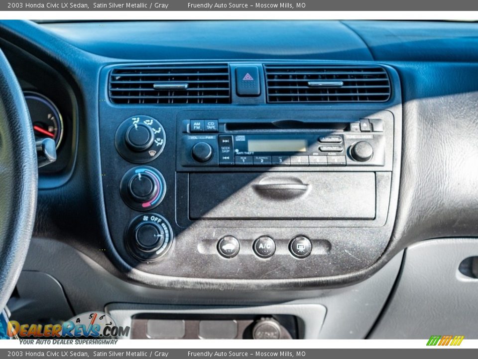 2003 Honda Civic LX Sedan Satin Silver Metallic / Gray Photo #31