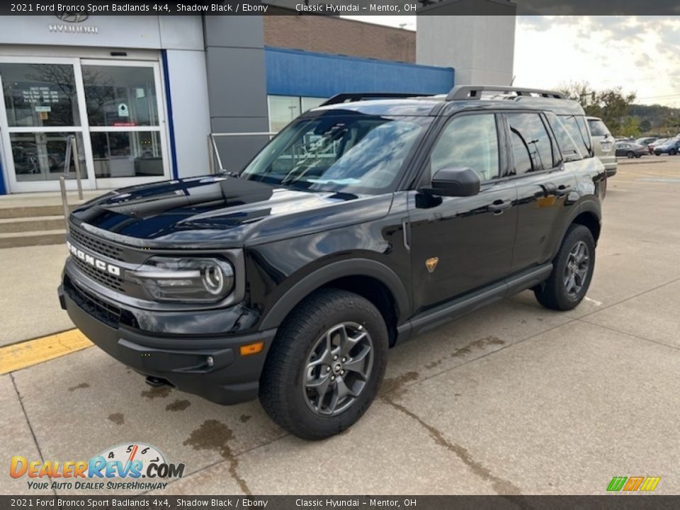 Front 3/4 View of 2021 Ford Bronco Sport Badlands 4x4 Photo #1