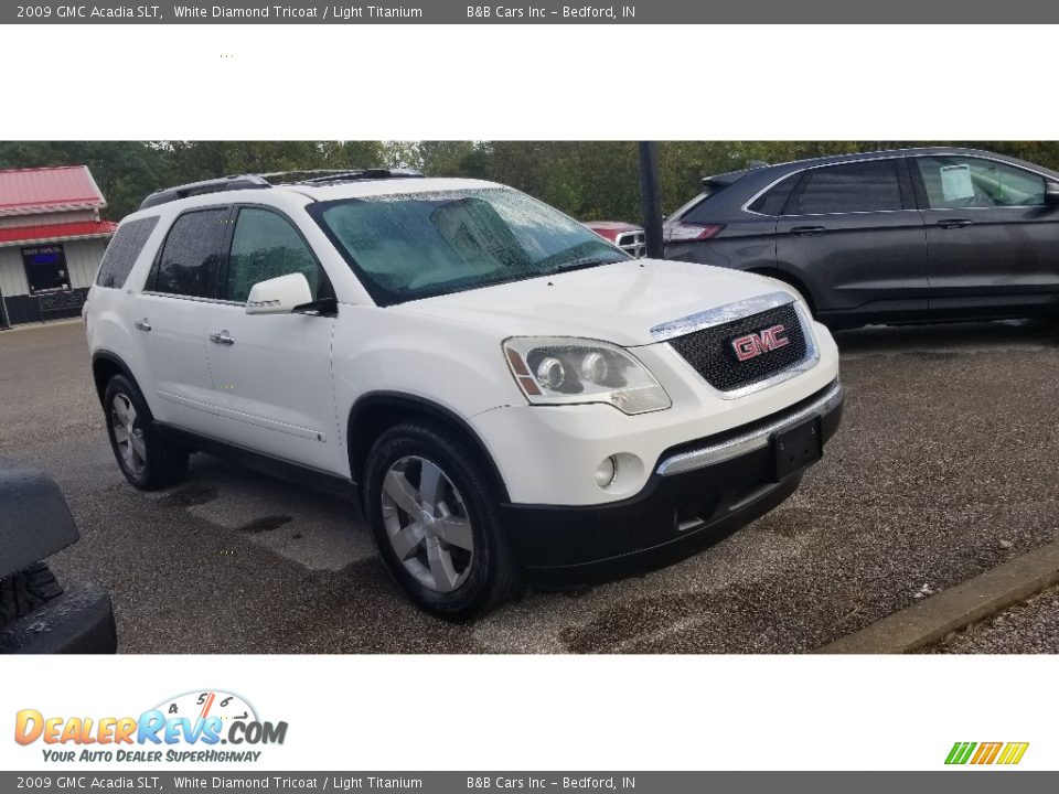 2009 GMC Acadia SLT White Diamond Tricoat / Light Titanium Photo #2