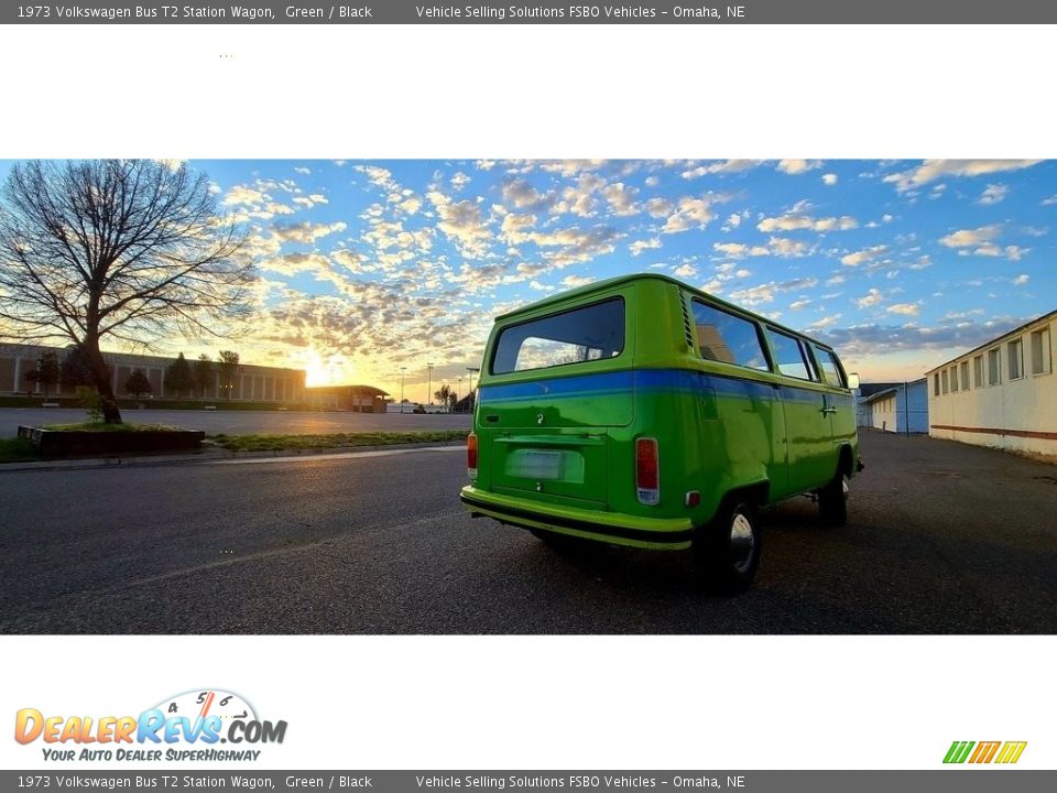 1973 Volkswagen Bus T2 Station Wagon Green / Black Photo #19