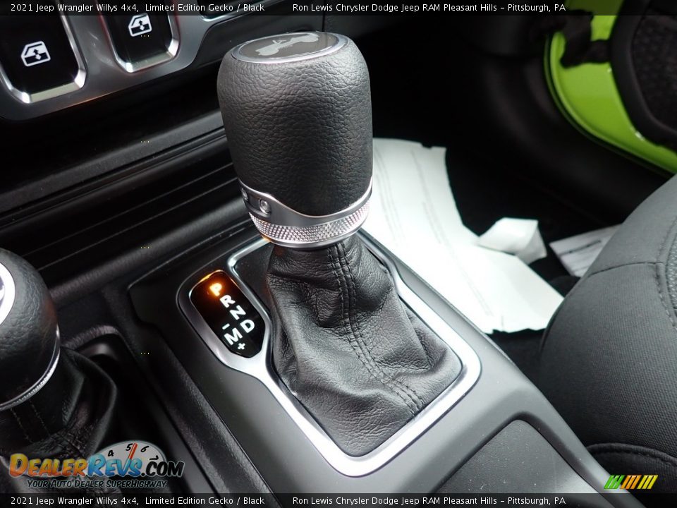 2021 Jeep Wrangler Willys 4x4 Shifter Photo #16