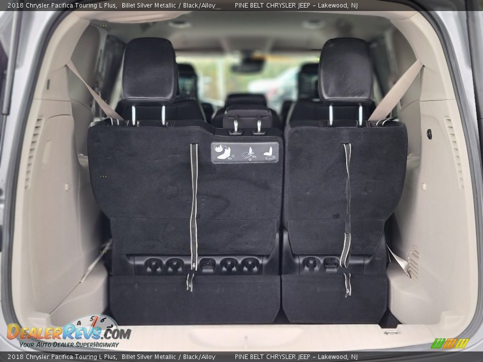 2018 Chrysler Pacifica Touring L Plus Billet Silver Metallic / Black/Alloy Photo #31