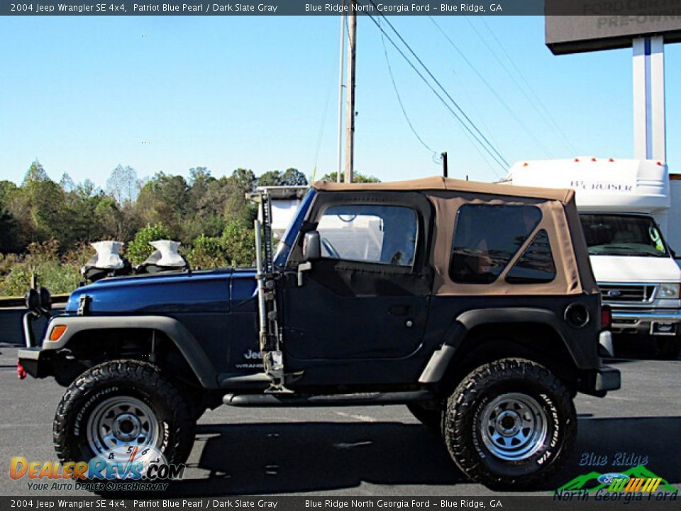 2004 Jeep Wrangler SE 4x4 Patriot Blue Pearl / Dark Slate Gray Photo #2