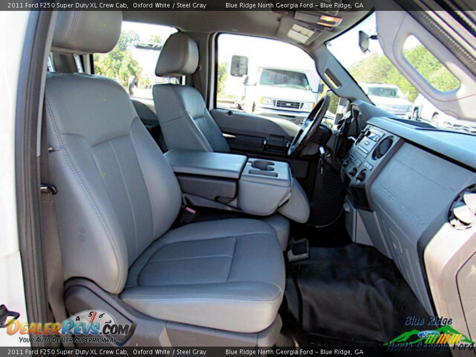 2011 Ford F250 Super Duty XL Crew Cab Oxford White / Steel Gray Photo #11