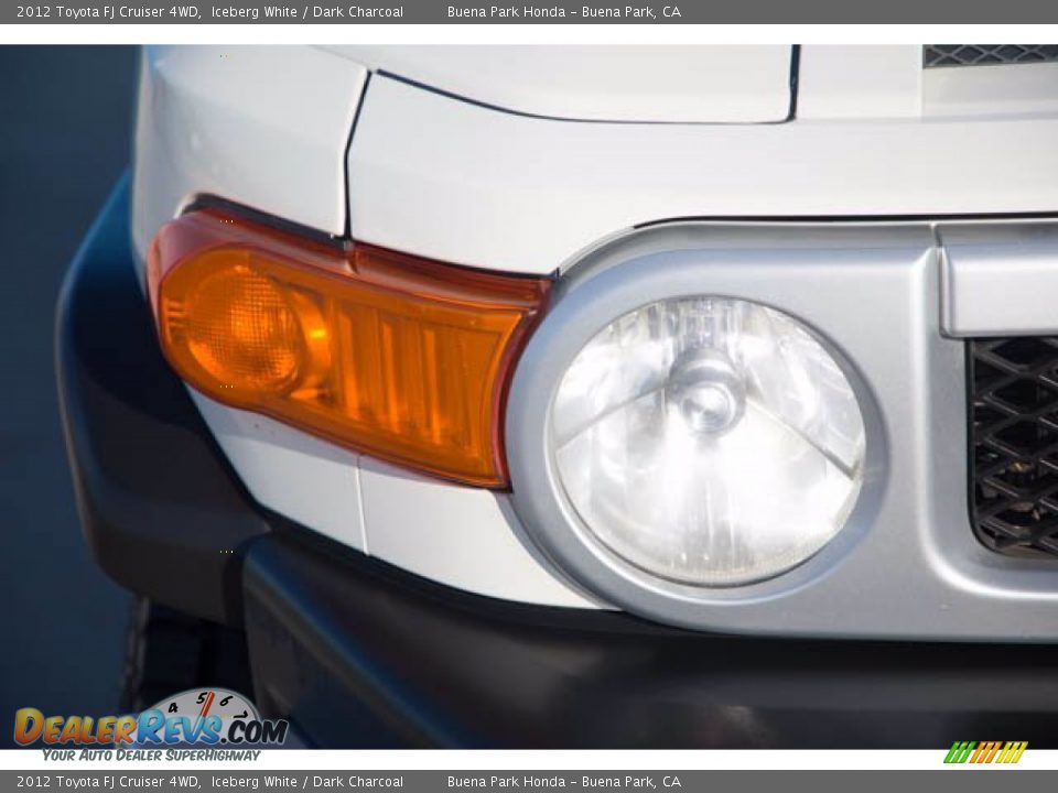 2012 Toyota FJ Cruiser 4WD Iceberg White / Dark Charcoal Photo #7