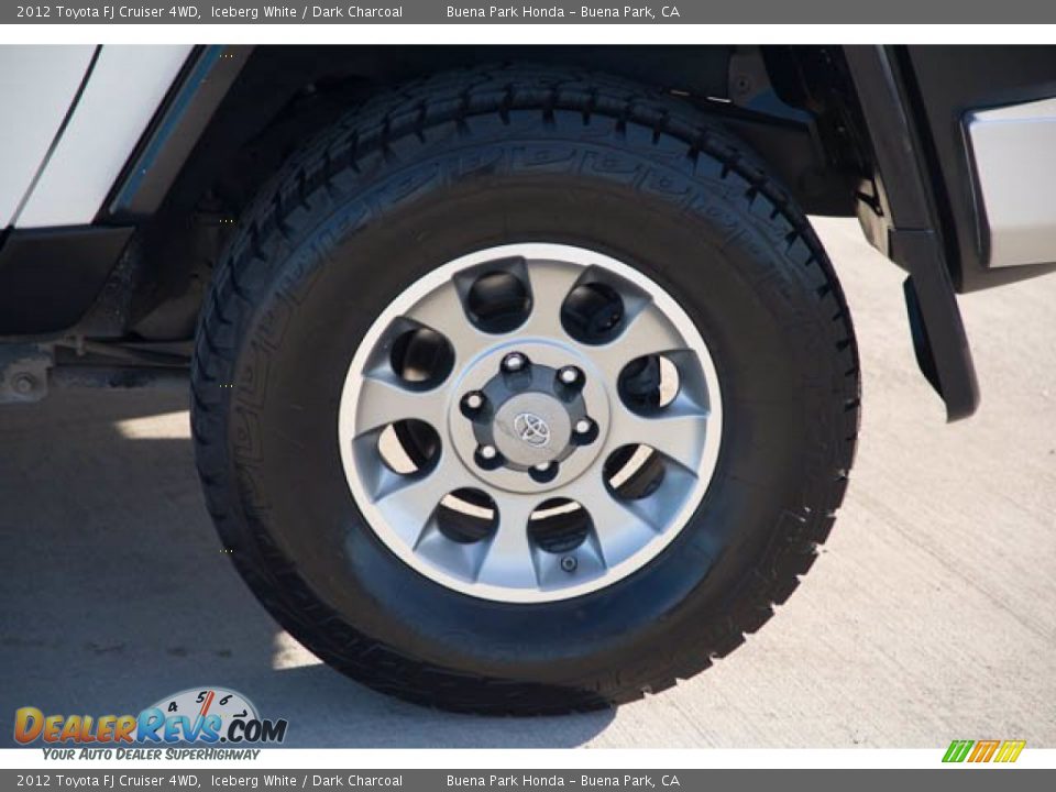 2012 Toyota FJ Cruiser 4WD Iceberg White / Dark Charcoal Photo #35