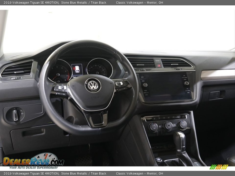 Dashboard of 2019 Volkswagen Tiguan SE 4MOTION Photo #6
