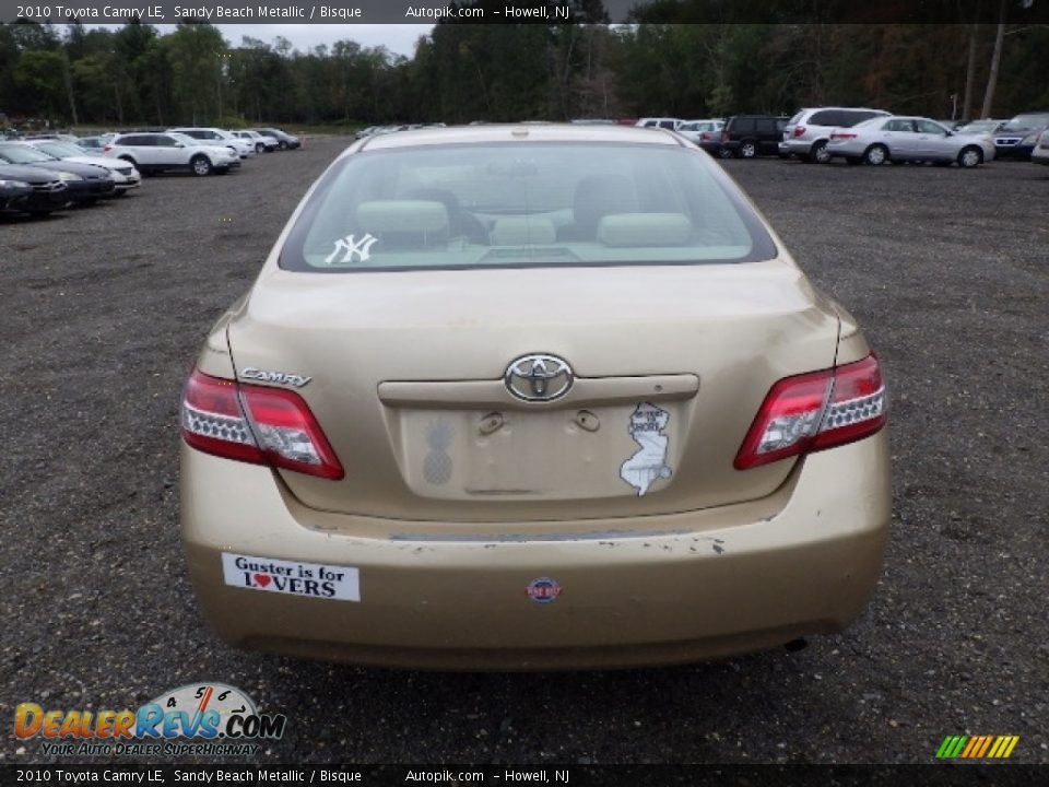 2010 Toyota Camry LE Sandy Beach Metallic / Bisque Photo #5