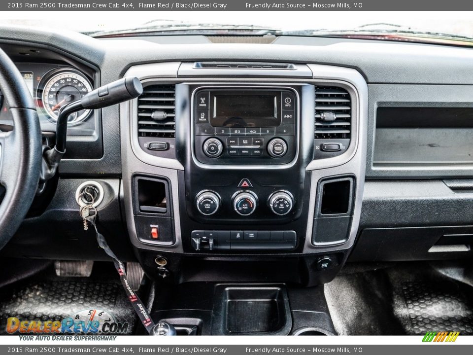 Controls of 2015 Ram 2500 Tradesman Crew Cab 4x4 Photo #32