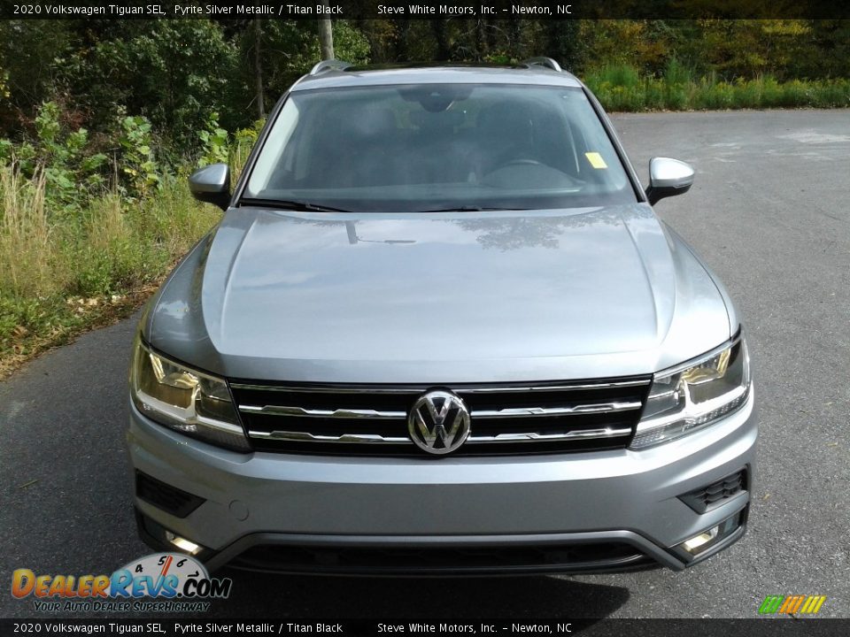 2020 Volkswagen Tiguan SEL Pyrite Silver Metallic / Titan Black Photo #4