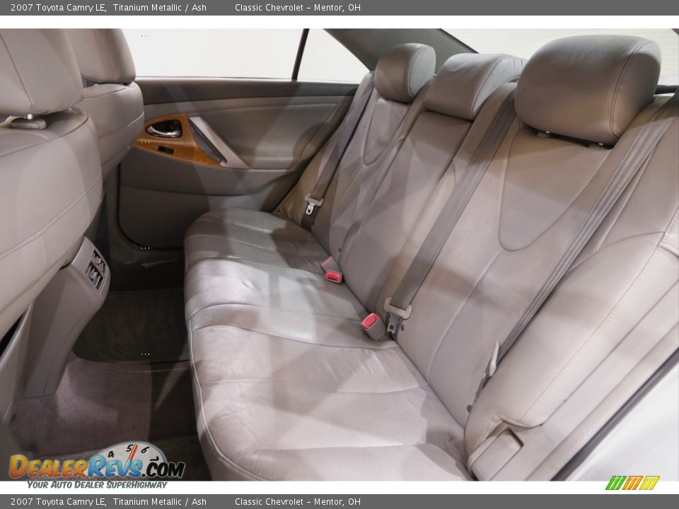 2007 Toyota Camry LE Titanium Metallic / Ash Photo #16