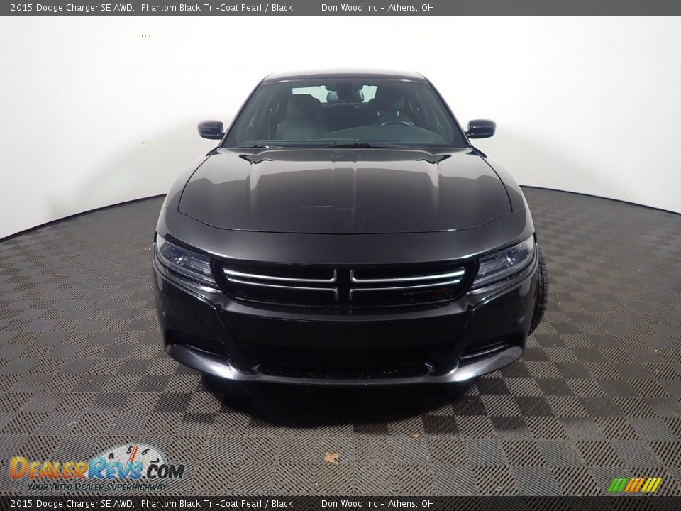 2015 Dodge Charger SE AWD Phantom Black Tri-Coat Pearl / Black Photo #4