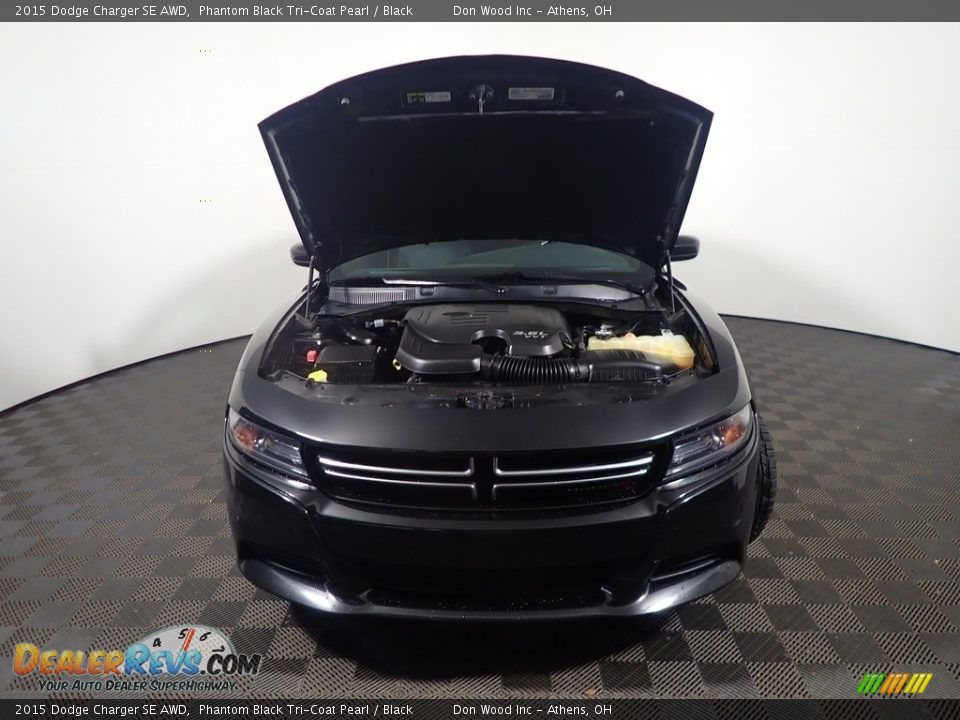 2015 Dodge Charger SE AWD Phantom Black Tri-Coat Pearl / Black Photo #5