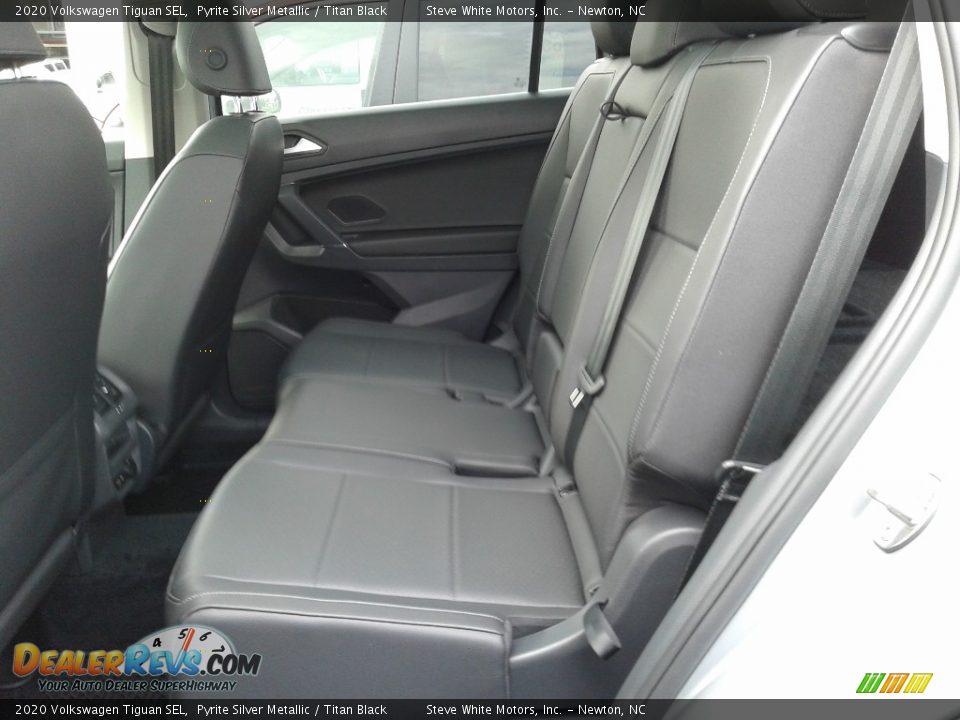 Rear Seat of 2020 Volkswagen Tiguan SEL Photo #13