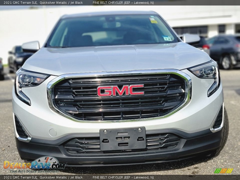 2021 GMC Terrain SLE Quicksilver Metallic / Jet Black Photo #2