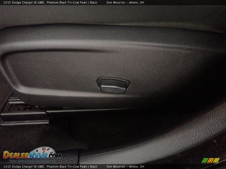 2015 Dodge Charger SE AWD Phantom Black Tri-Coat Pearl / Black Photo #22