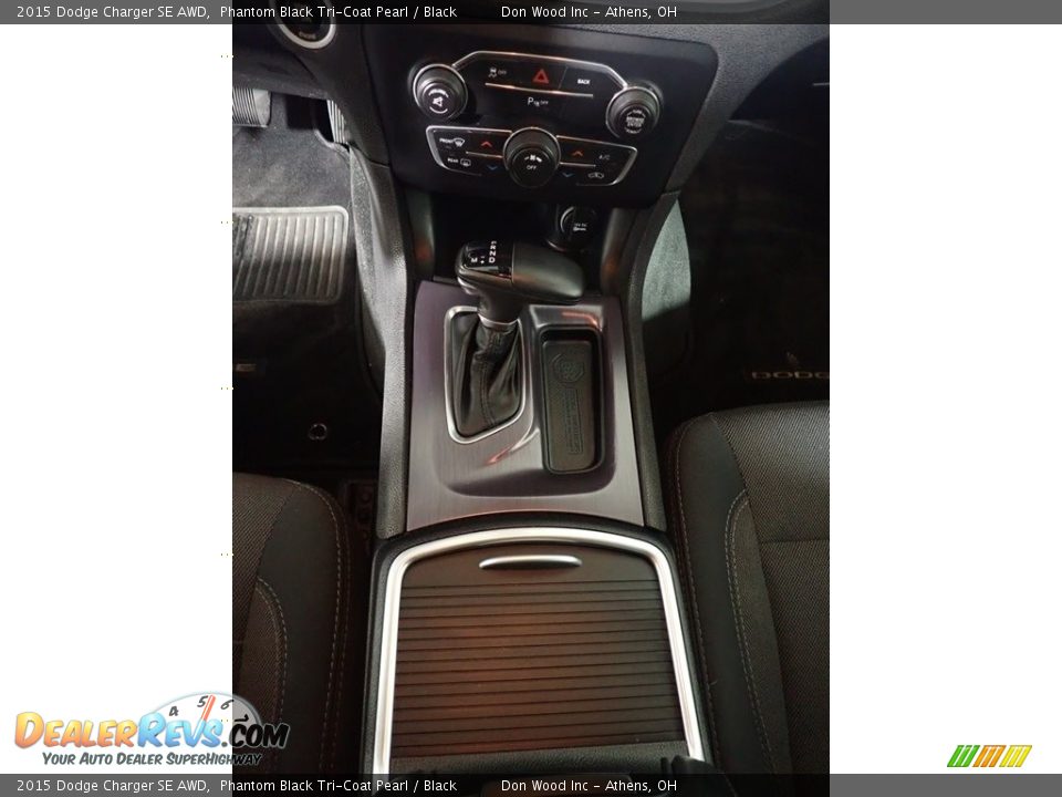 2015 Dodge Charger SE AWD Phantom Black Tri-Coat Pearl / Black Photo #31