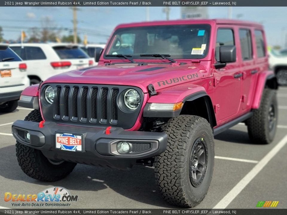 Front 3/4 View of 2021 Jeep Wrangler Unlimited Rubicon 4x4 Photo #1