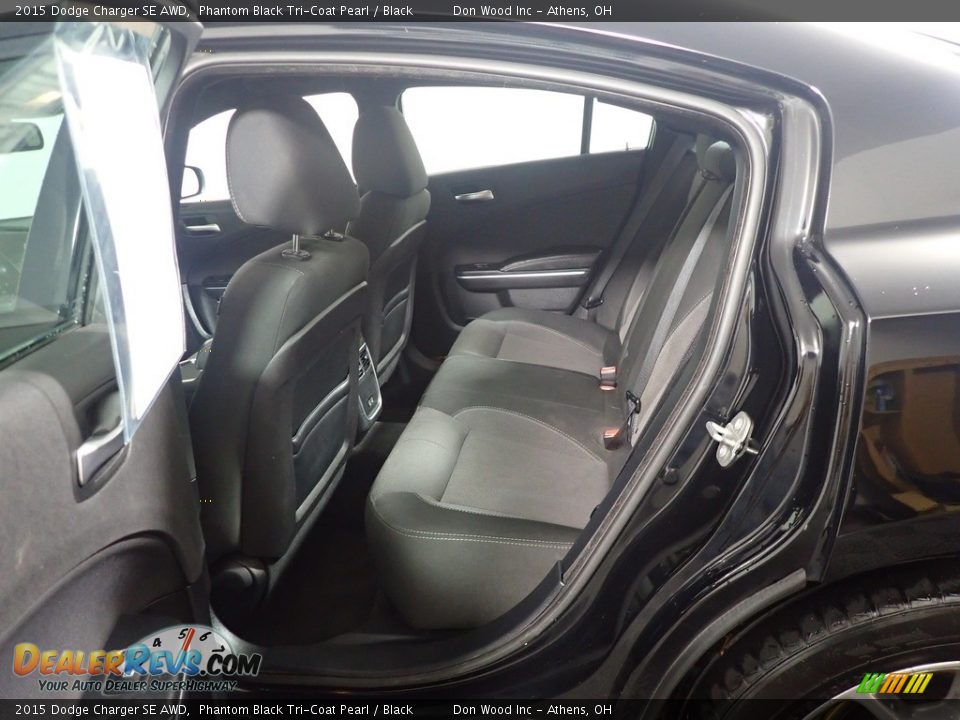 2015 Dodge Charger SE AWD Phantom Black Tri-Coat Pearl / Black Photo #34