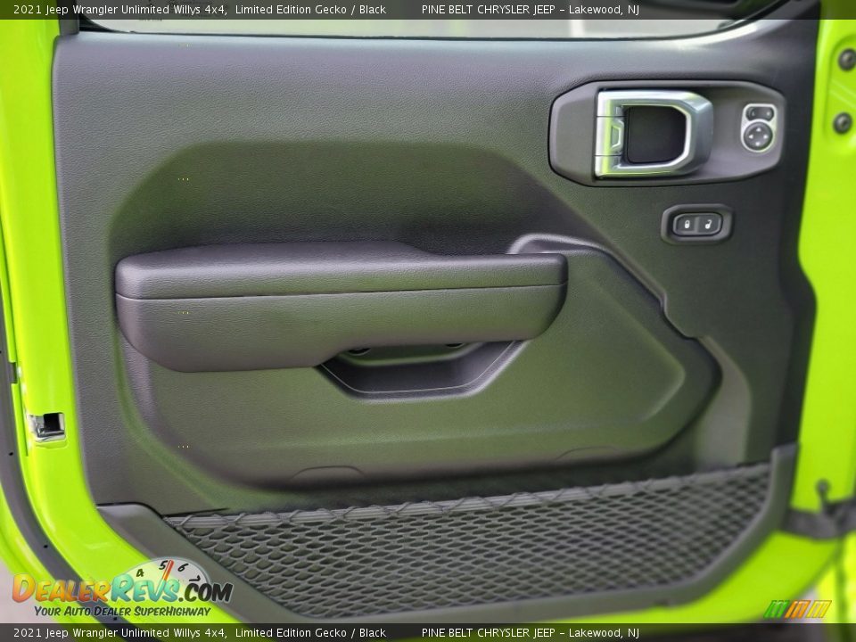 Door Panel of 2021 Jeep Wrangler Unlimited Willys 4x4 Photo #13