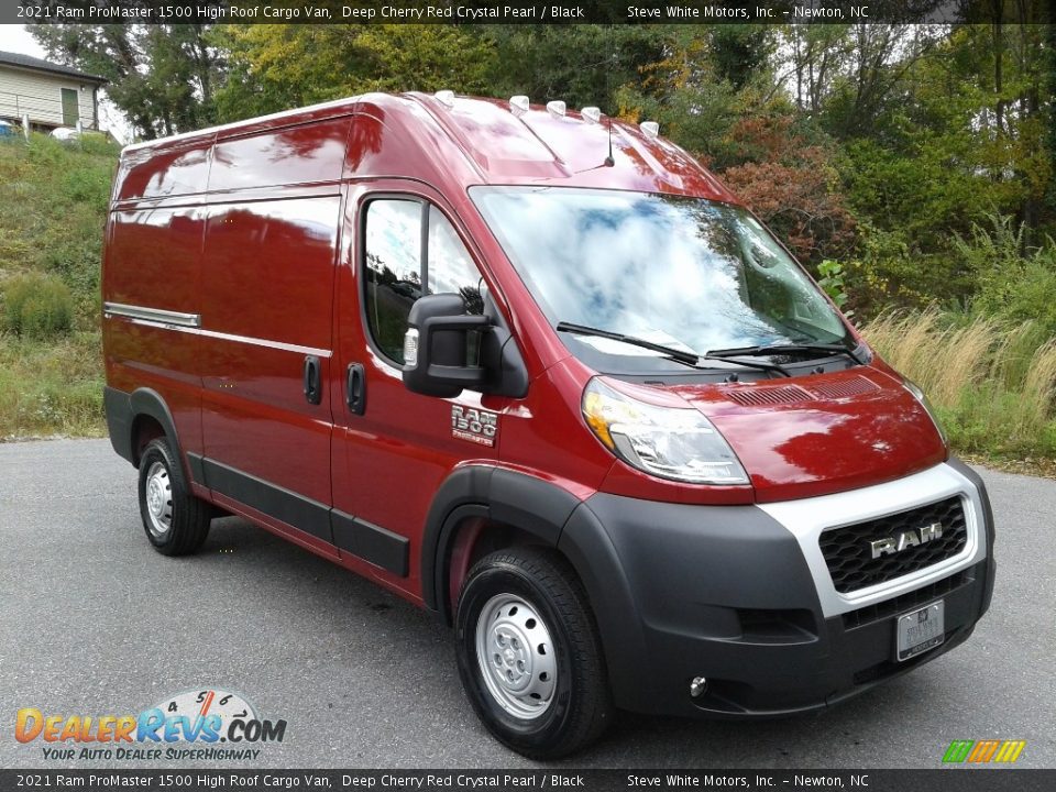 Front 3/4 View of 2021 Ram ProMaster 1500 High Roof Cargo Van Photo #4