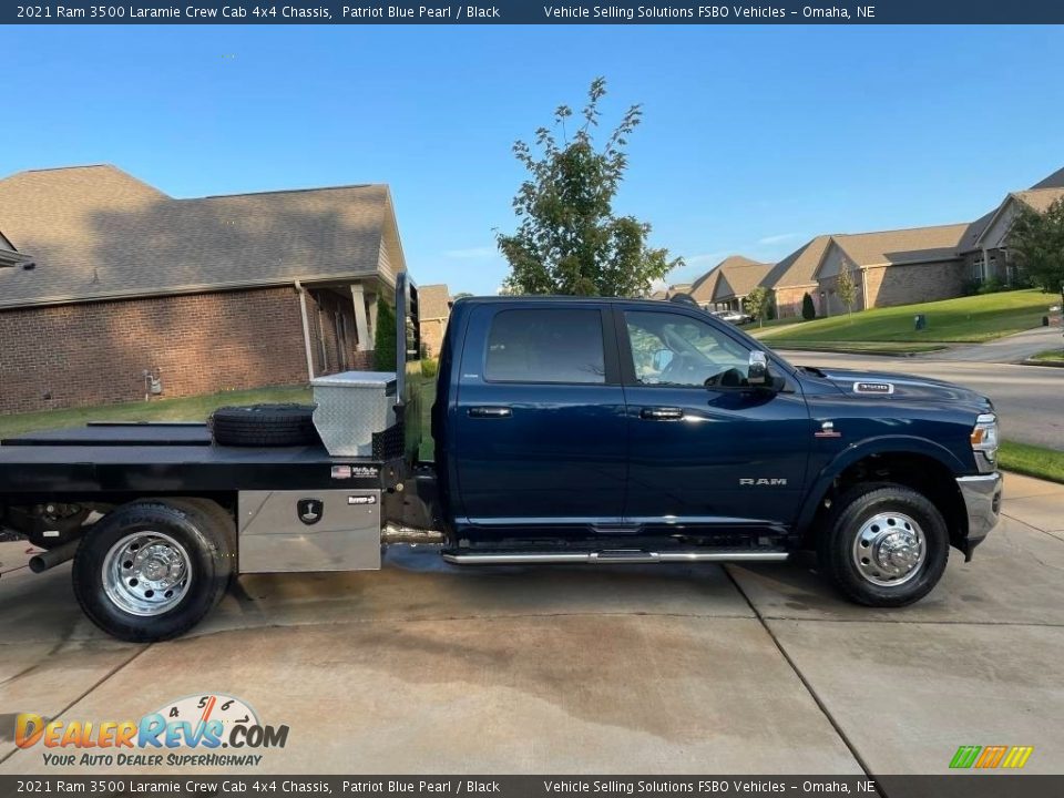 2021 Ram 3500 Laramie Crew Cab 4x4 Chassis Patriot Blue Pearl / Black Photo #10