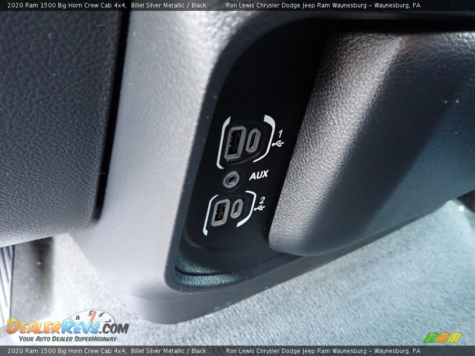 2020 Ram 1500 Big Horn Crew Cab 4x4 Billet Silver Metallic / Black Photo #17