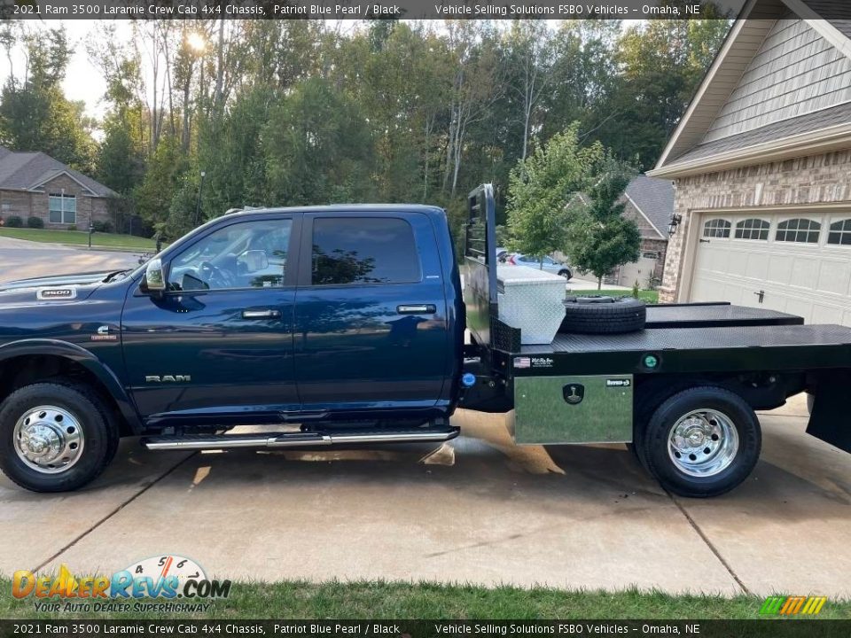 2021 Ram 3500 Laramie Crew Cab 4x4 Chassis Patriot Blue Pearl / Black Photo #13