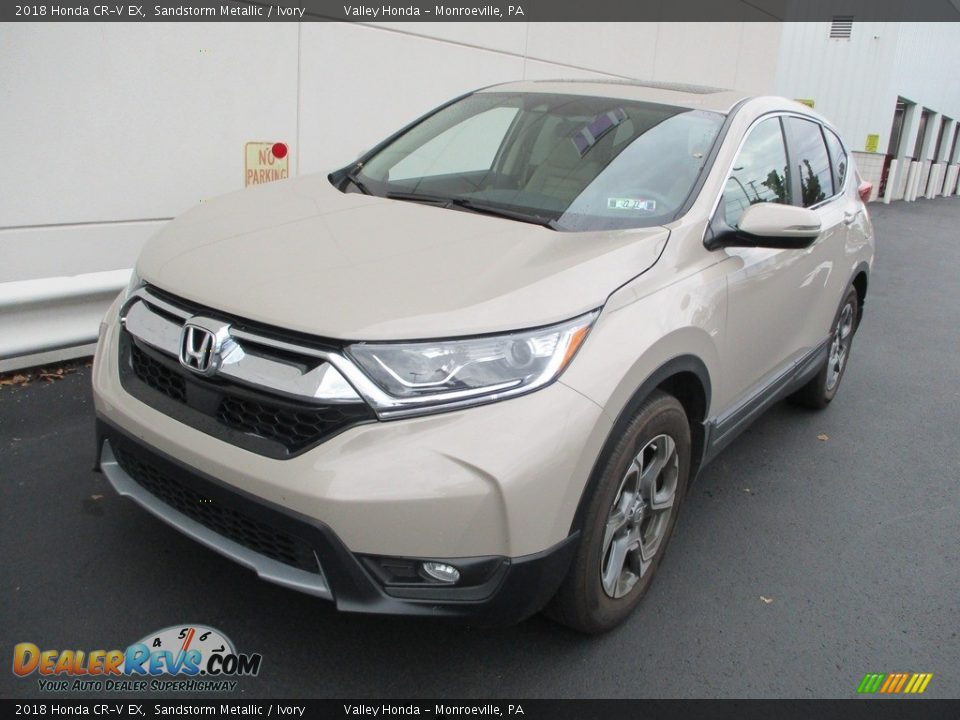 Front 3/4 View of 2018 Honda CR-V EX Photo #9