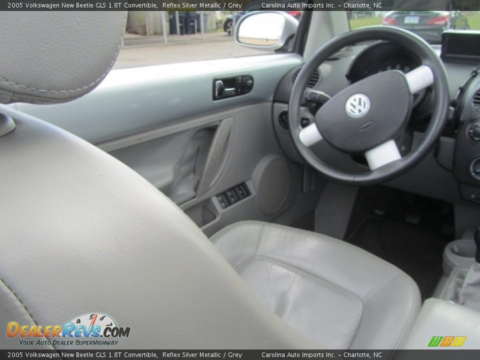 2005 Volkswagen New Beetle GLS 1.8T Convertible Reflex Silver Metallic / Grey Photo #15