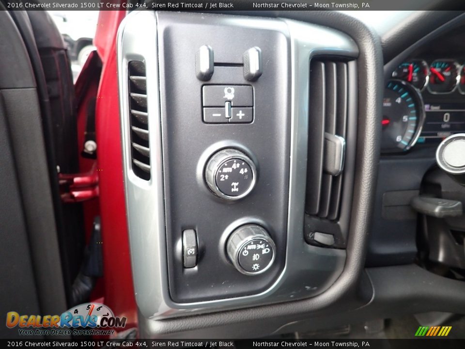 2016 Chevrolet Silverado 1500 LT Crew Cab 4x4 Siren Red Tintcoat / Jet Black Photo #24