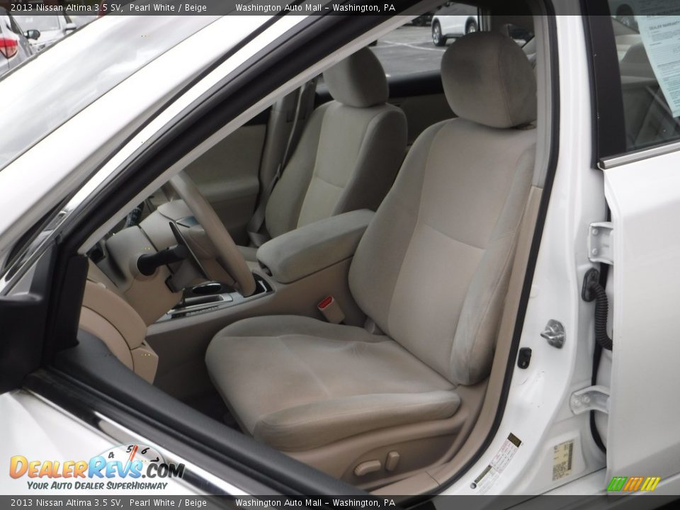 2013 Nissan Altima 3.5 SV Pearl White / Beige Photo #13