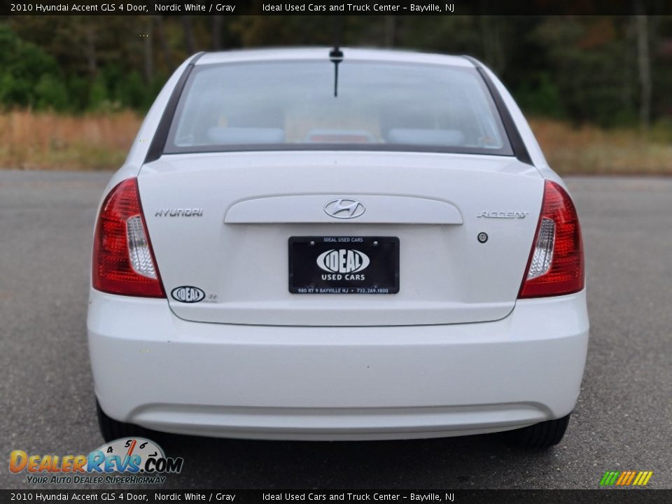 2010 Hyundai Accent GLS 4 Door Nordic White / Gray Photo #4