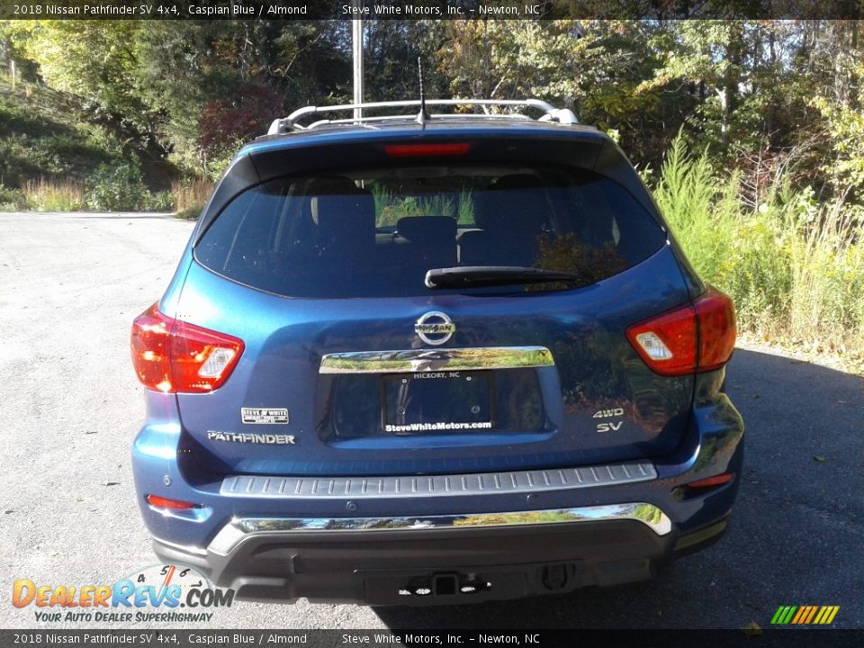 2018 Nissan Pathfinder SV 4x4 Caspian Blue / Almond Photo #8