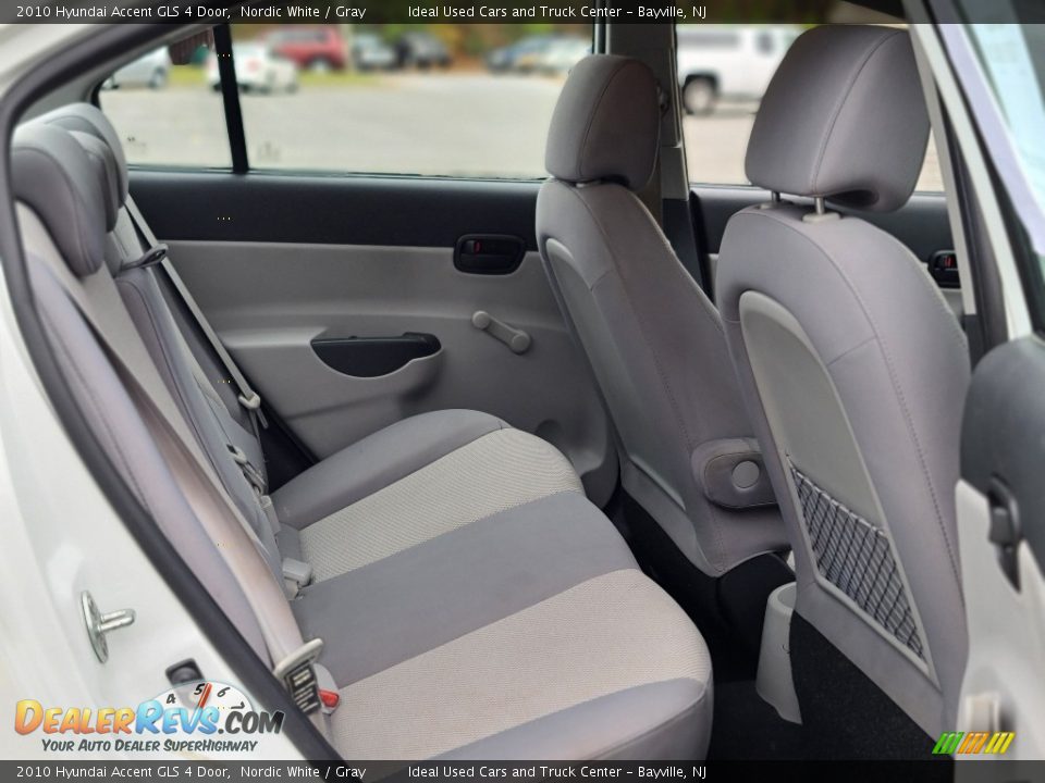 2010 Hyundai Accent GLS 4 Door Nordic White / Gray Photo #12