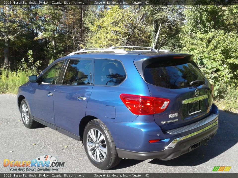 2018 Nissan Pathfinder SV 4x4 Caspian Blue / Almond Photo #10