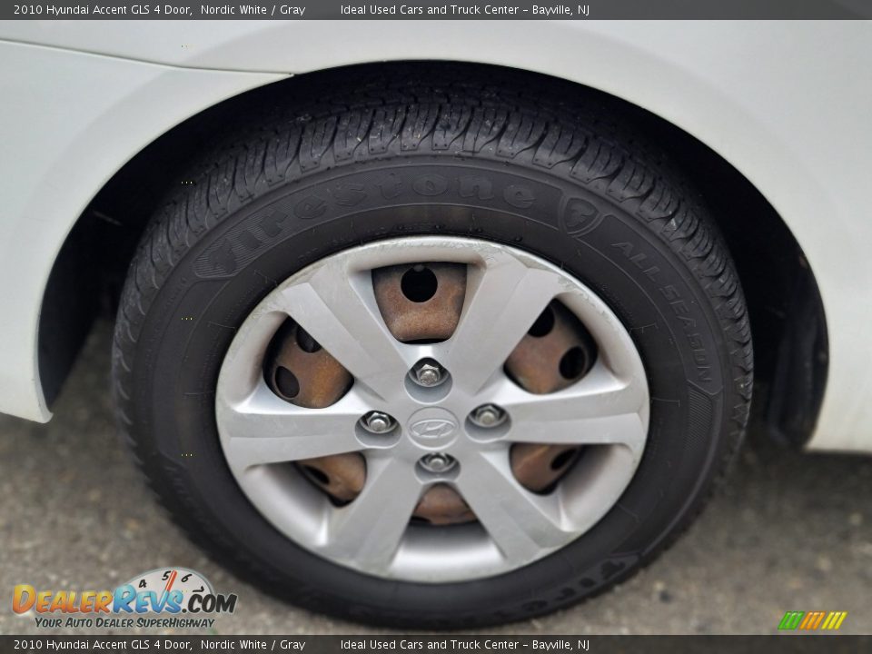 2010 Hyundai Accent GLS 4 Door Nordic White / Gray Photo #30