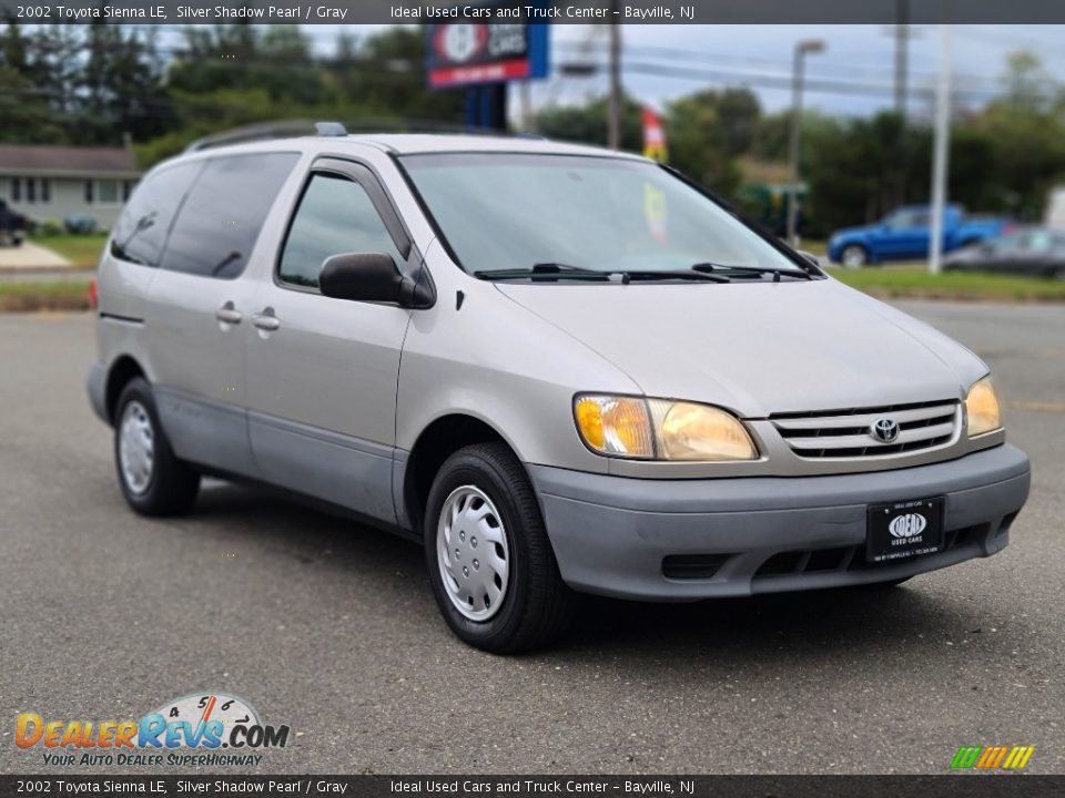 2002 Toyota Sienna LE Silver Shadow Pearl / Gray Photo #7