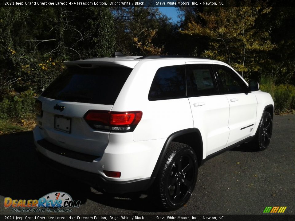 2021 Jeep Grand Cherokee Laredo 4x4 Freedom Edition Bright White / Black Photo #6