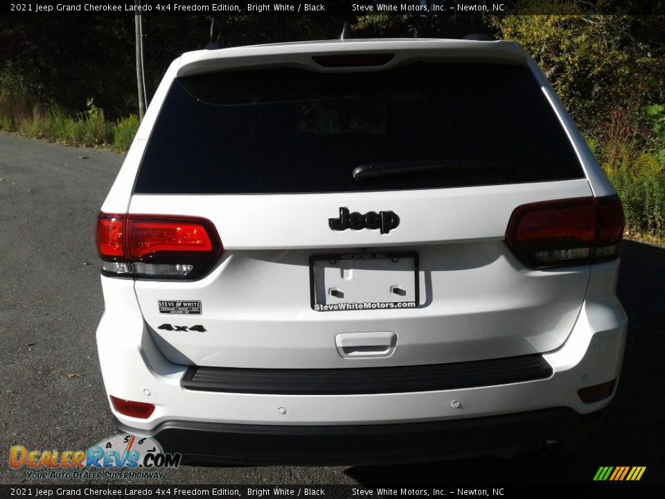 2021 Jeep Grand Cherokee Laredo 4x4 Freedom Edition Bright White / Black Photo #7