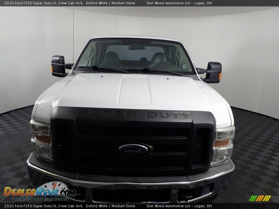2010 Ford F350 Super Duty XL Crew Cab 4x4 Oxford White / Medium Stone Photo #5