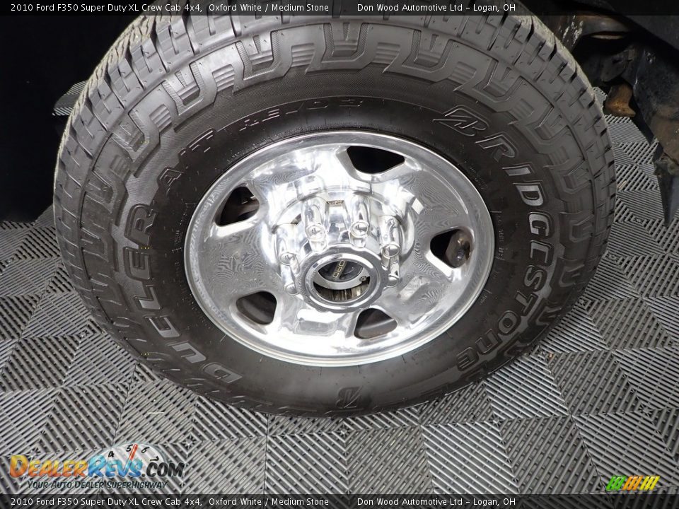2010 Ford F350 Super Duty XL Crew Cab 4x4 Oxford White / Medium Stone Photo #35