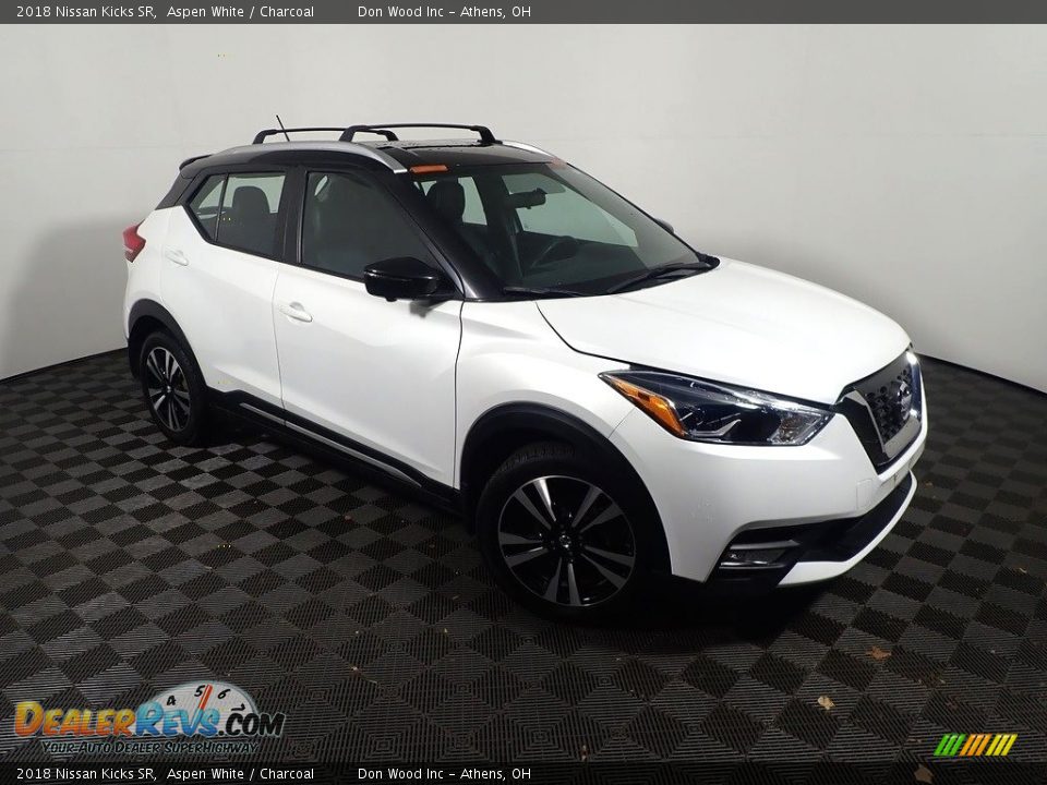 2018 Nissan Kicks SR Aspen White / Charcoal Photo #4