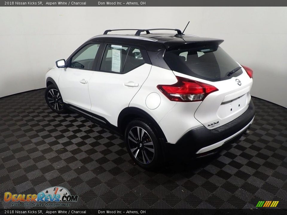 2018 Nissan Kicks SR Aspen White / Charcoal Photo #13