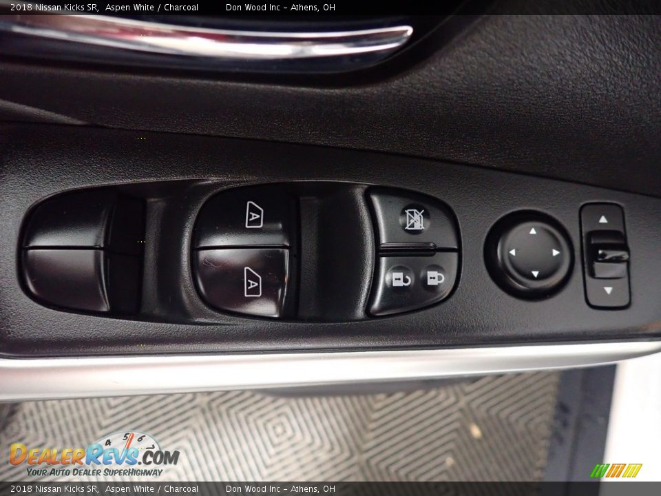 2018 Nissan Kicks SR Aspen White / Charcoal Photo #22